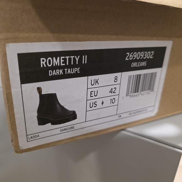 Dr. Martens Rometry II (US Size 10/EU Size 42) - Picture 3 of 6